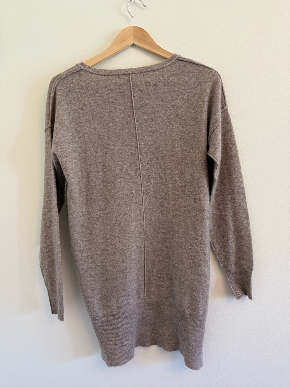 Saks Fifth Avenue 100% Cashmere Tunic Sweater S/P Taupe Casual Comfy Chic Layer - Picture 3 of 11